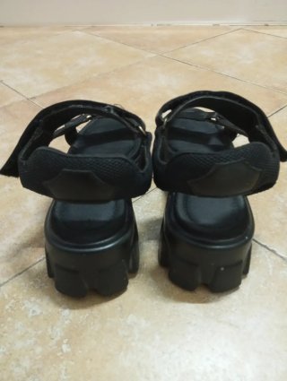 Sandalias negras talla 38