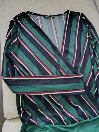 Bodi Bershka rayas verde manga larga