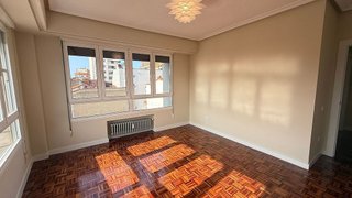 Piso en alquiler en Centro en Gijón