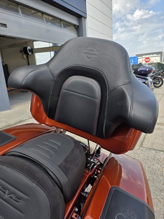 Harley-Davidson CVO Street Glide Naranja
