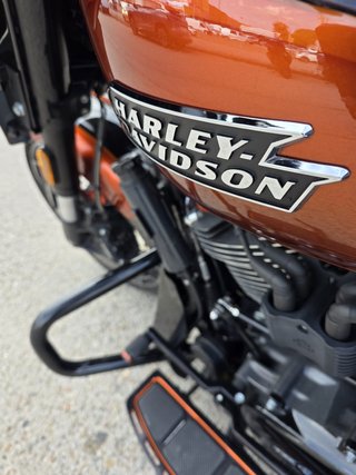 Harley-Davidson CVO Street Glide Naranja