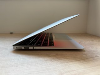MacBook Air 11 2014 Plata