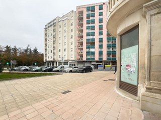 Local comercial en venta en Antigua Estación FFCC - San Agustín en Burgos