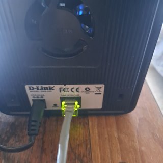 NAS D-Link DNS‑320 amb 1 TB (2×500 GB) – funcional