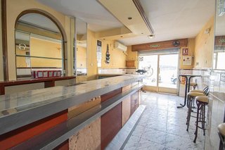 Local comercial en alquiler en Barrio de Zaidín en Granada