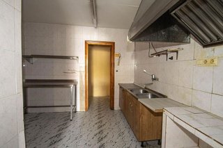 Local comercial en alquiler en Barrio de Zaidín en Granada