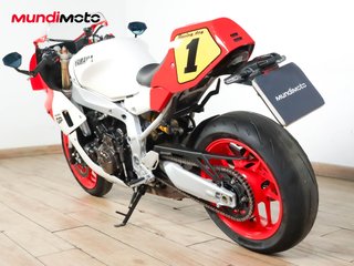 YAMAHA XSR 900 GP