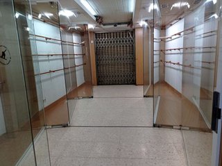 Local comercial en venta en Pubilla Cases en Hospitalet de Llobregat, L´