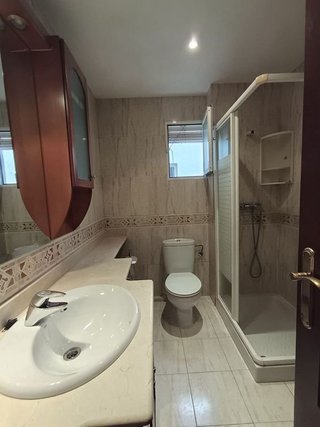 Piso en alquiler en Reyes en Parla