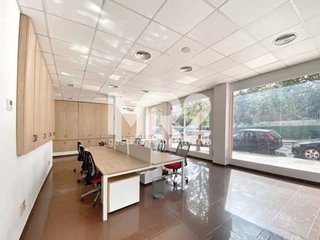 Local comercial en alquiler en Perchel Norte - La Trinidad en Málaga