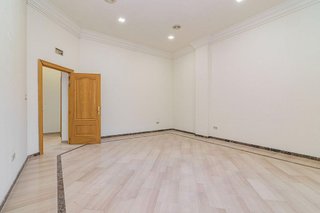 Local comercial en venta en Cerrillo de Maracena - Periodistas en Granada