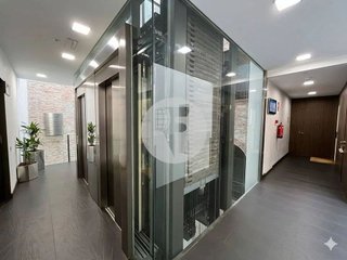 Oficina en alquiler en El Raval en Barcelona