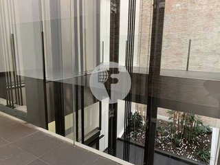 Oficina en alquiler en El Raval en Barcelona