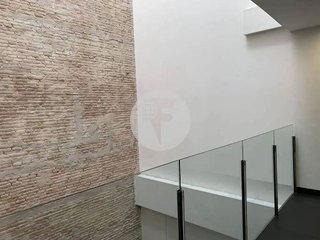 Oficina en alquiler en El Raval en Barcelona