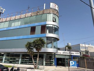 Local comercial en alquiler en Castrelos - Sardoma en Vigo