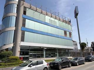 Local comercial en alquiler en Castrelos - Sardoma en Vigo