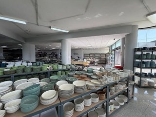Local comercial en alquiler en Castrelos - Sardoma en Vigo