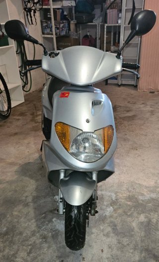 Daelim Sfive 50cc Scooter Automática