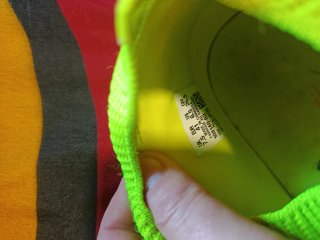 Botas de fútbol Puma neón Nr 41