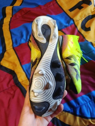 Botas de fútbol Puma neón Nr 41