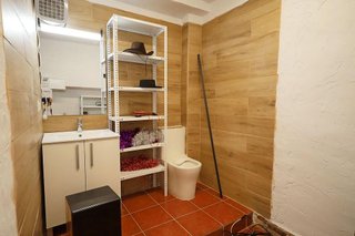 Local comercial en alquiler en Gamarra - La Trinidad en Málaga