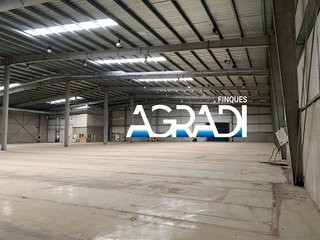 Nave industrial en alquiler en Parets del Vallès