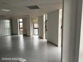 Oficina en alquiler en Barri del Centre en Terrassa