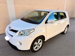 Toyota Urban Cruiser pegatina C