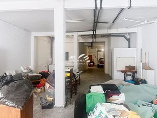 Edificio en venta en Lucena