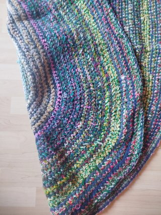 Manta tejida a ganchillo de lana multicolor
