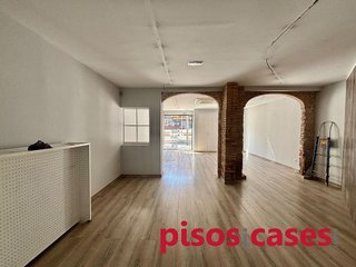 Local comercial en alquiler en Santa Clara-Caputxins-Hospital en Vic