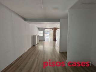 Local comercial en alquiler en Santa Clara-Caputxins-Hospital en Vic