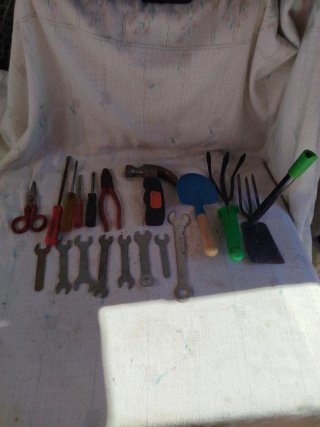 Lote de herramientas manuales