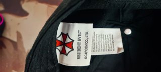 Gorra Umbrella Co. Resident Evil Capcom oficial