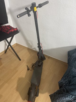 Patinete Eléctrico Xiaomi Negro papeles en regla