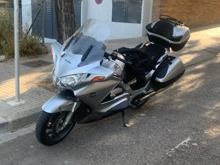 Honda Pan European 1300 Plata