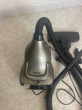 Aspirador Tristar sin bolsa