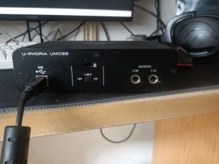 Behringer U-PHORIA UMC22 Interfaz Audio