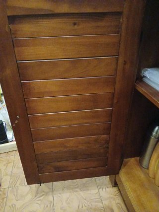 Mueble aparador de madera