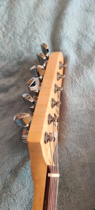 Guitarra Eléctrica Roja