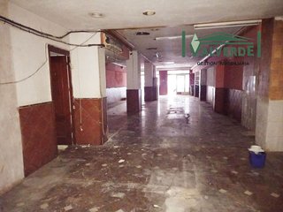 Local comercial en alquiler en Camino de Ronda - Rosaleda en Granada