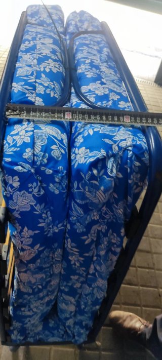 Cama Plegable Azul con Estampado Floral