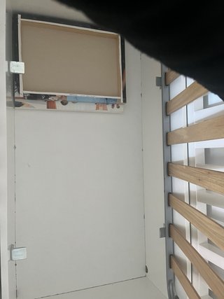 Cuna de madera blanca