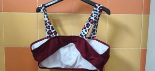 Costume da donna con stampa leopardata