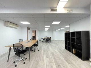 Oficina en alquiler en La Nova Esquerra de l'Eixample en Barcelona