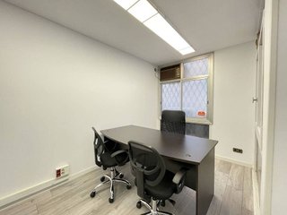 Oficina en alquiler en La Nova Esquerra de l'Eixample en Barcelona