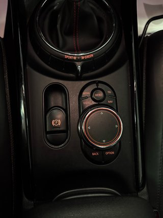 MINI CLUBMAN COOPER SD ALL4 AUTO