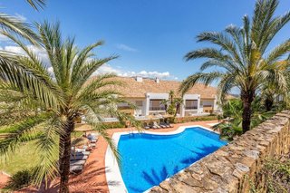 Casa adosada en venta en Calaburra - Chaparral en Mijas