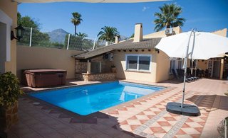 Chalet en alquiler en Nucia (la)