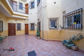Piso en venta en Centro - Sagrario en Granada